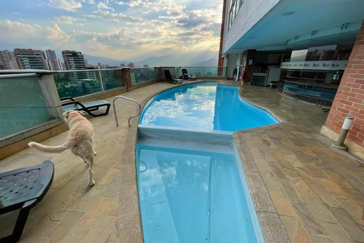 Apartasuit Vacacional En El Poblado メデジン コロンビア