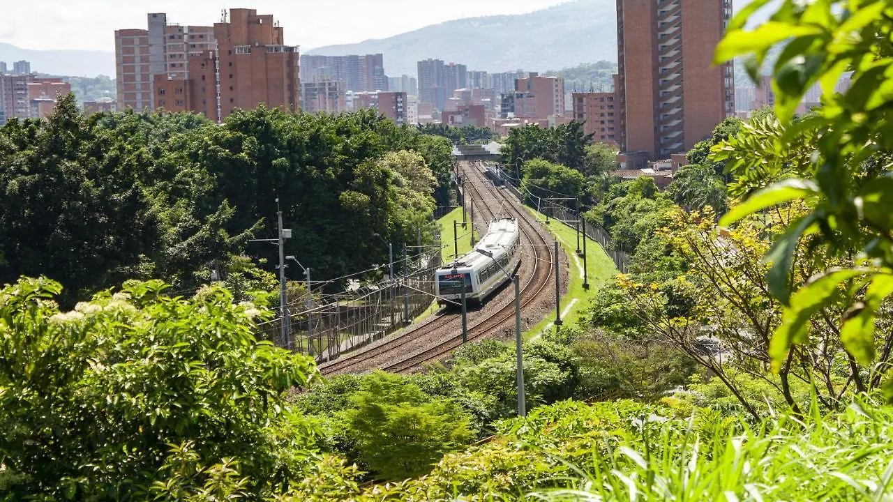 Apartasuit Vacacional En El Poblado メデジン 0*,  コロンビア